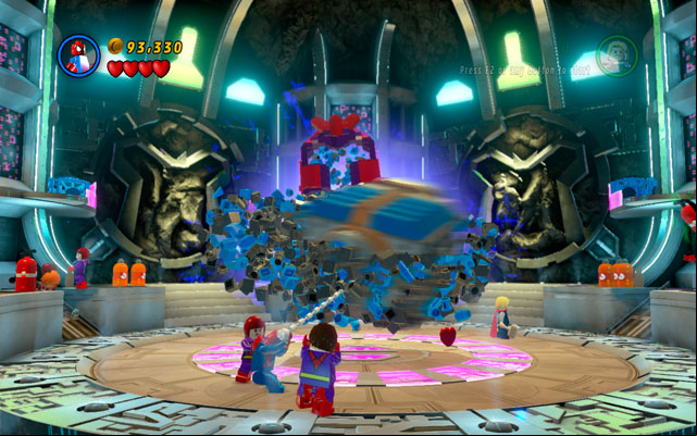 The final round is very similar - wait for bricks, then build a battery from them and charge it with electricity - Magneto | Boss fights - Boss fights - LEGO Marvel Super Heroes Game Guide & Walkthrough